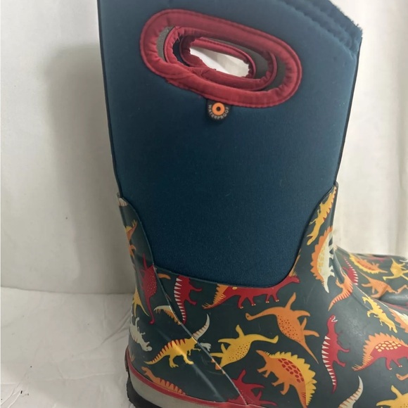 Bogs K Classic Youth Size 5 Dino Rain Boot Pull On waterproof Flaw - Picture 6 of 15